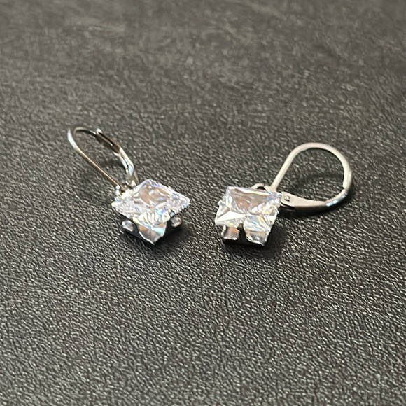 Swarovski Crystal Square Pierced Earrings - Picture 10 of 10